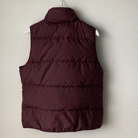 J Crew Down Filled Burgundy Vest XS - Picture 2 of 4